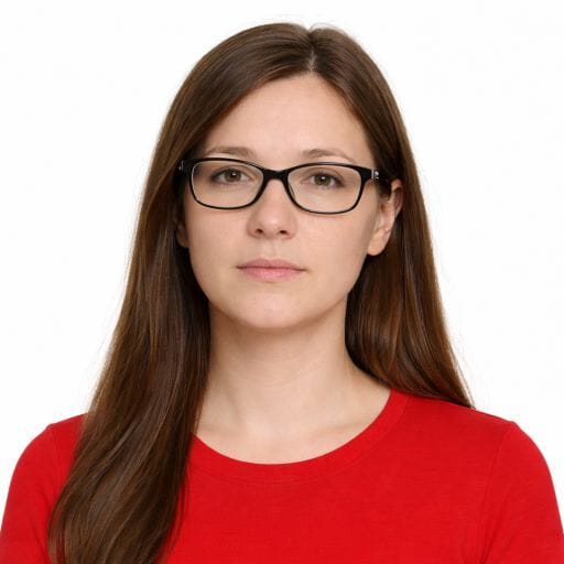 Неправильне фото на візу в США з окулярами